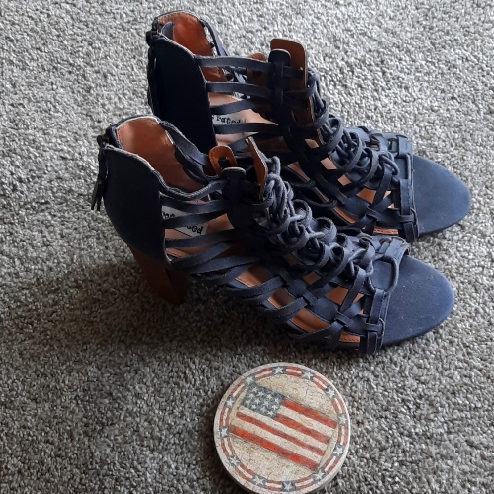 Not Rated, Size 11, Navy